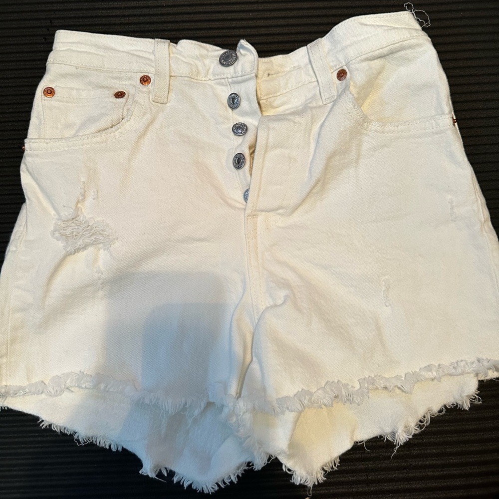 Levi’s ribcage shorts